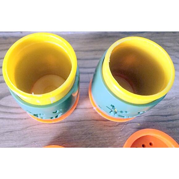 Vintage St. Labre Indian School Ashland Montana Salt & Pepper Shakers Plastic - Picture 12 of 13